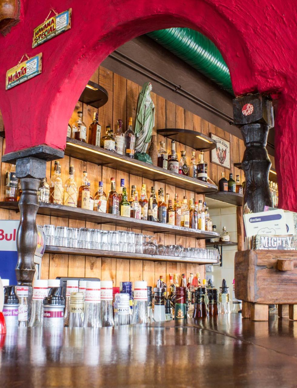 Cuba Bar & Hostel Ceske Budejovice Extérieur photo